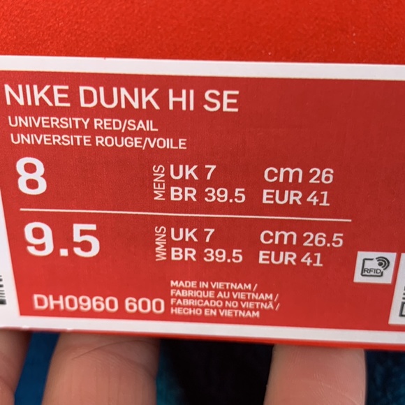 Brand new in box Nike Dunk High SE University Red  Men’s 8/Women’s 9.5 - Picture 2 of 5